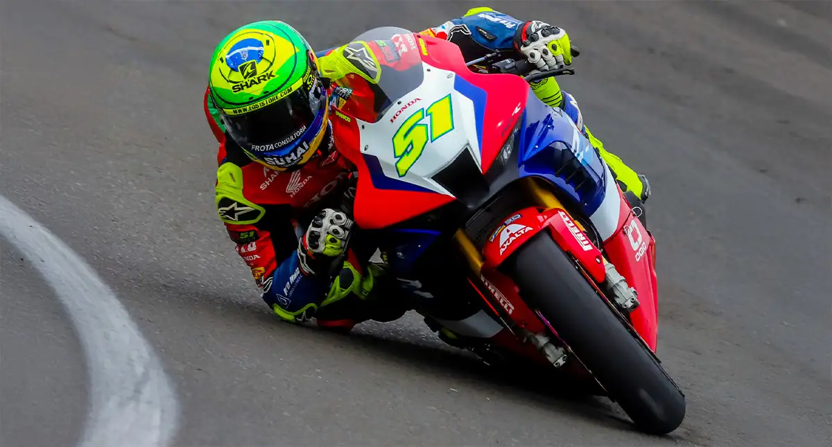 Eric Granado na competição super bike