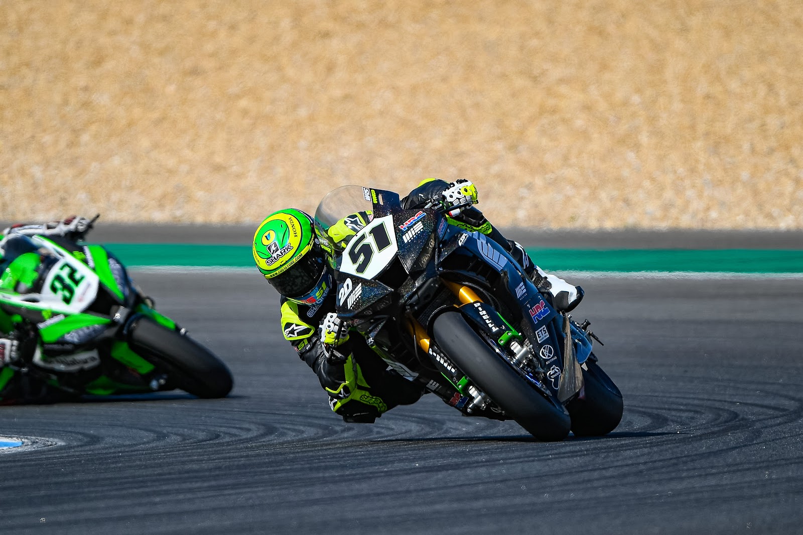 Piloto da Honda Motos Eric Granado na Pista