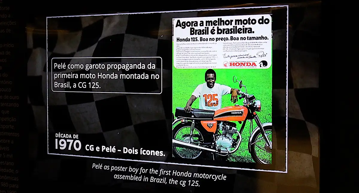 Pelé como garoto propaganda da primeira moto Honda CG 125
