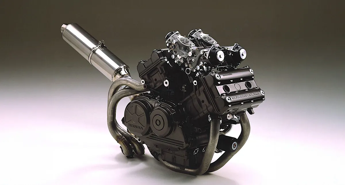 Motor v4 isolado cor preta 