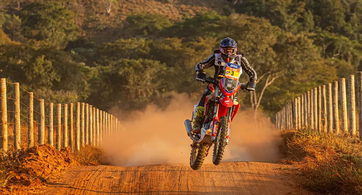 Motociclista-Alexandre-Valadares-Campeão-Categoria_Brasil.