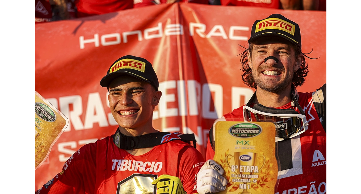 stephen-rubini-e-bernardo-tiburcio-comemorando-titulos