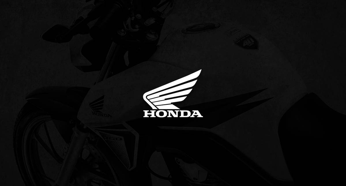 Logo da Honda motos branco e ao fundo moto Honda 160