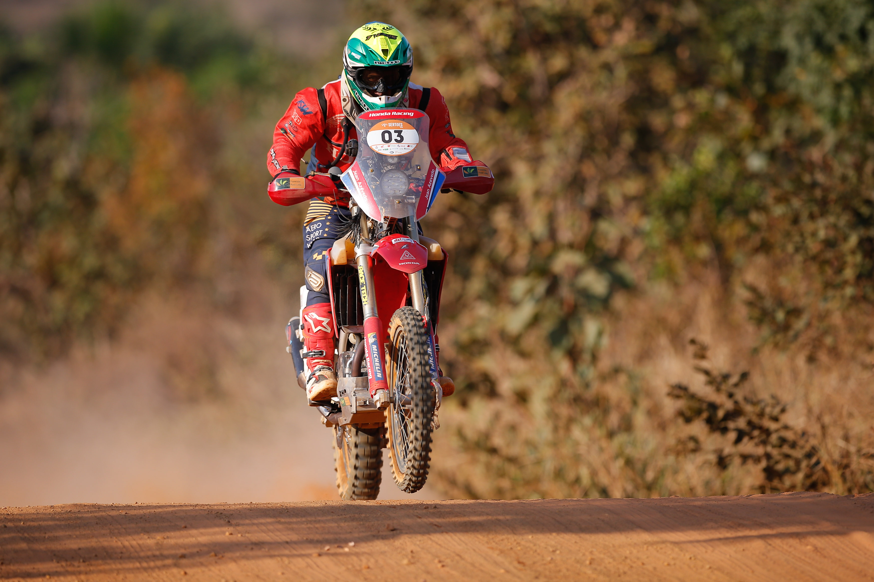 Piloto da Honda Jean Azevedo no Rally dos Sertões