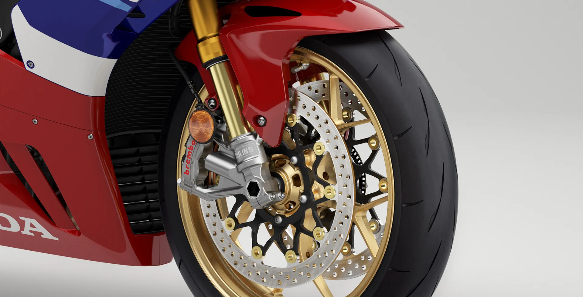 Detalhe da Roda e Freio Dianteiro da Moto Honda CB 1000RR R Fireblade SP Vermelho Gran Prix