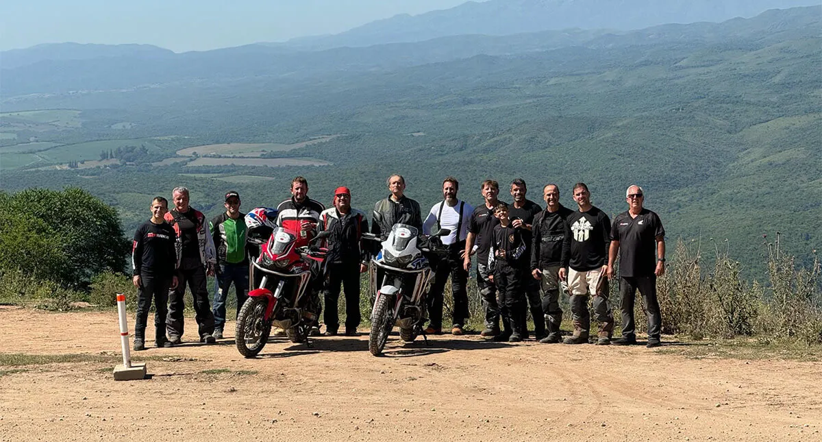 Pilotos da Expedição Gigante dos Andes da Honda Redrider