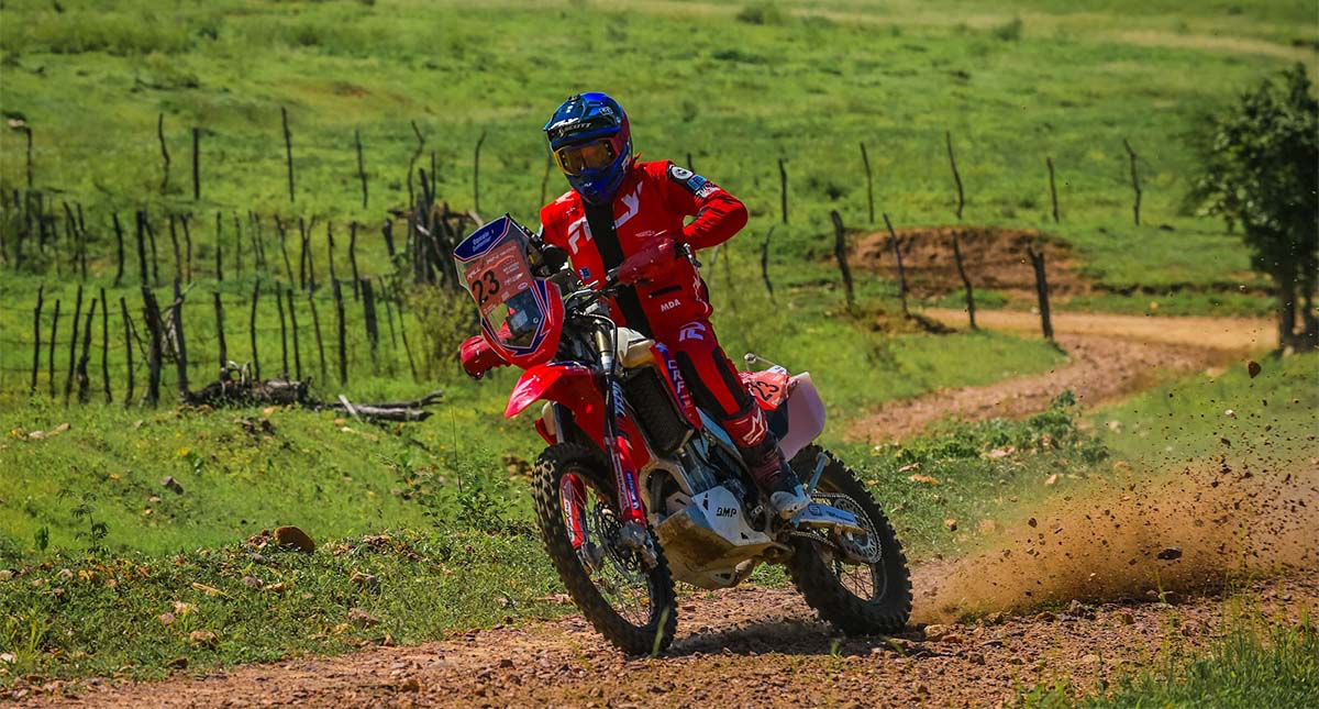 Piloto Honda Romain Dumontier no Rally RN 1500