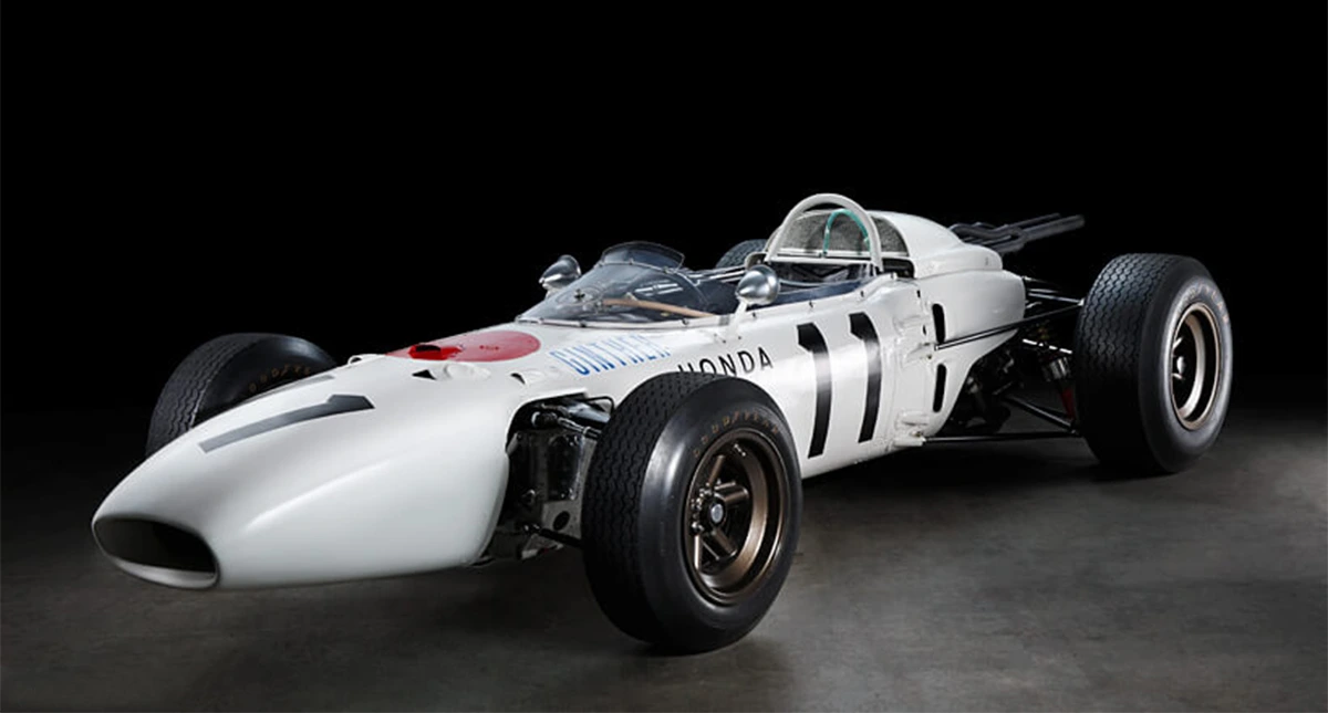 carro de Fórmula 1 clássico, o Honda RA300, de 1967
