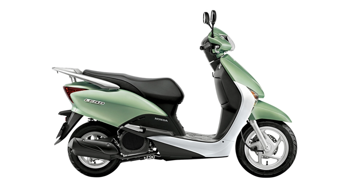 Moto Honda Lead verde vista lateral